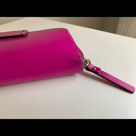 Kate Spade Wallet - Picture 7 of 9